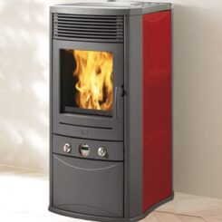 Пелетна камина Junior 7kW